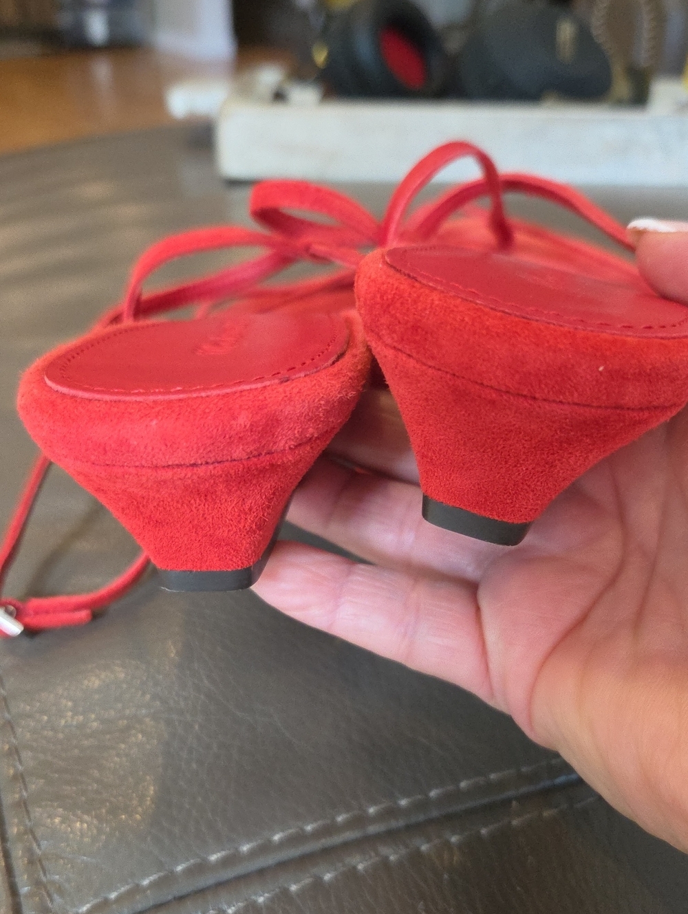 Madewell Maycie Asymmetric Suede Strap Sandal Bandana Red - Picture 7 of 13